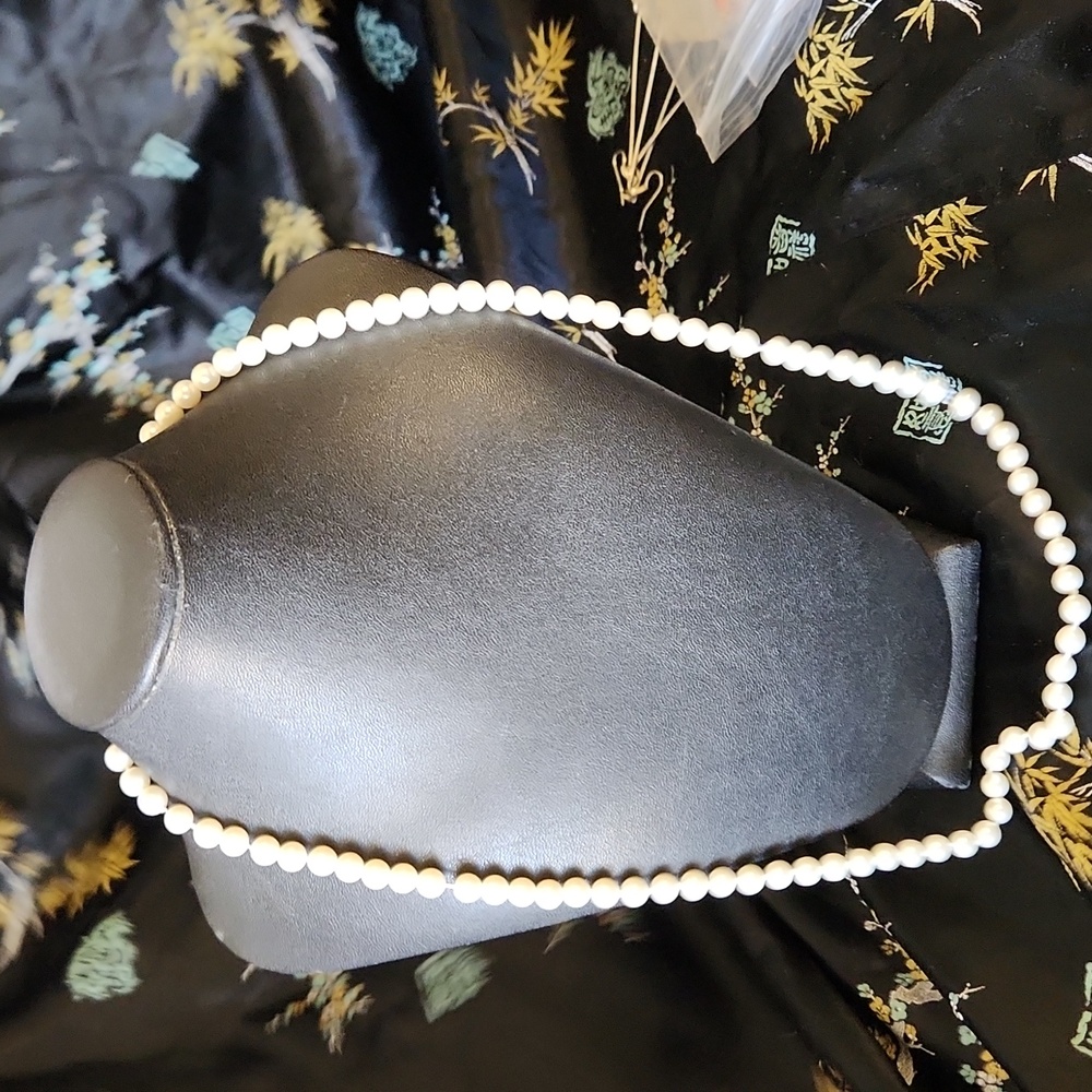 Tommy Hilfiger Pearl Necklace